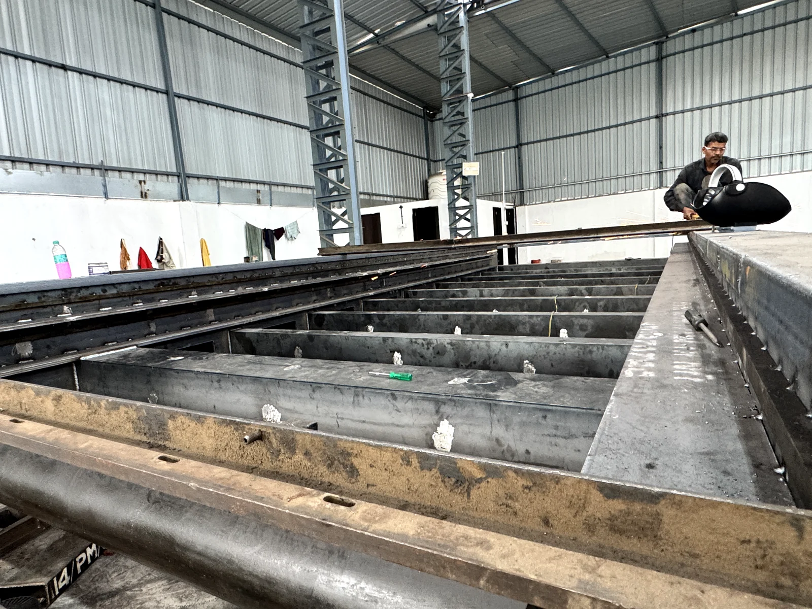 Fabrication fit-up and forming support inside the Naxos facility